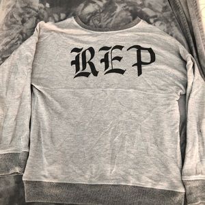 Taylor Swift Rep reversible sweatshirt Large grey